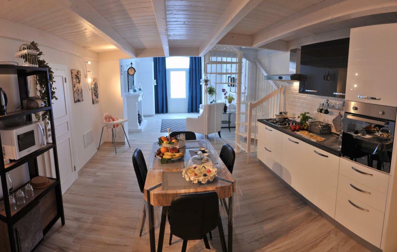 Casa Tra Borgo E Mare Villa Monopoli Kültér fotó